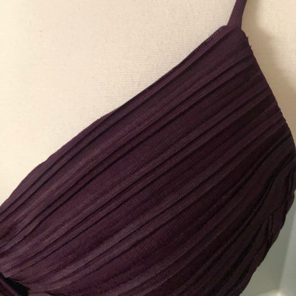 More pics Empire Waist V-Neck Belted Chiffon Jeweled Brooch Dress - Picture 6 of 16